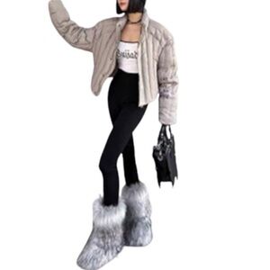 NWOT Wovoie Mid-Calf Fluffy Faux Fur Boots Size 37 US 5.5